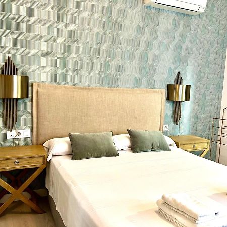 Apartamento Estudio Real Suites Granada Ngoại thất bức ảnh